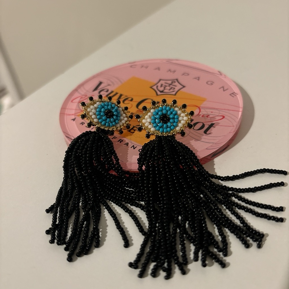 Earrings are super cute and Stylish 🧿🌀🦋💙